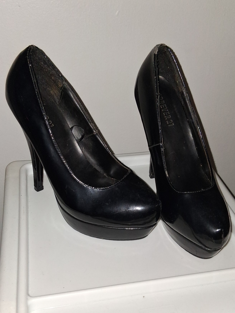 Forever 21 Black Pinup Pump